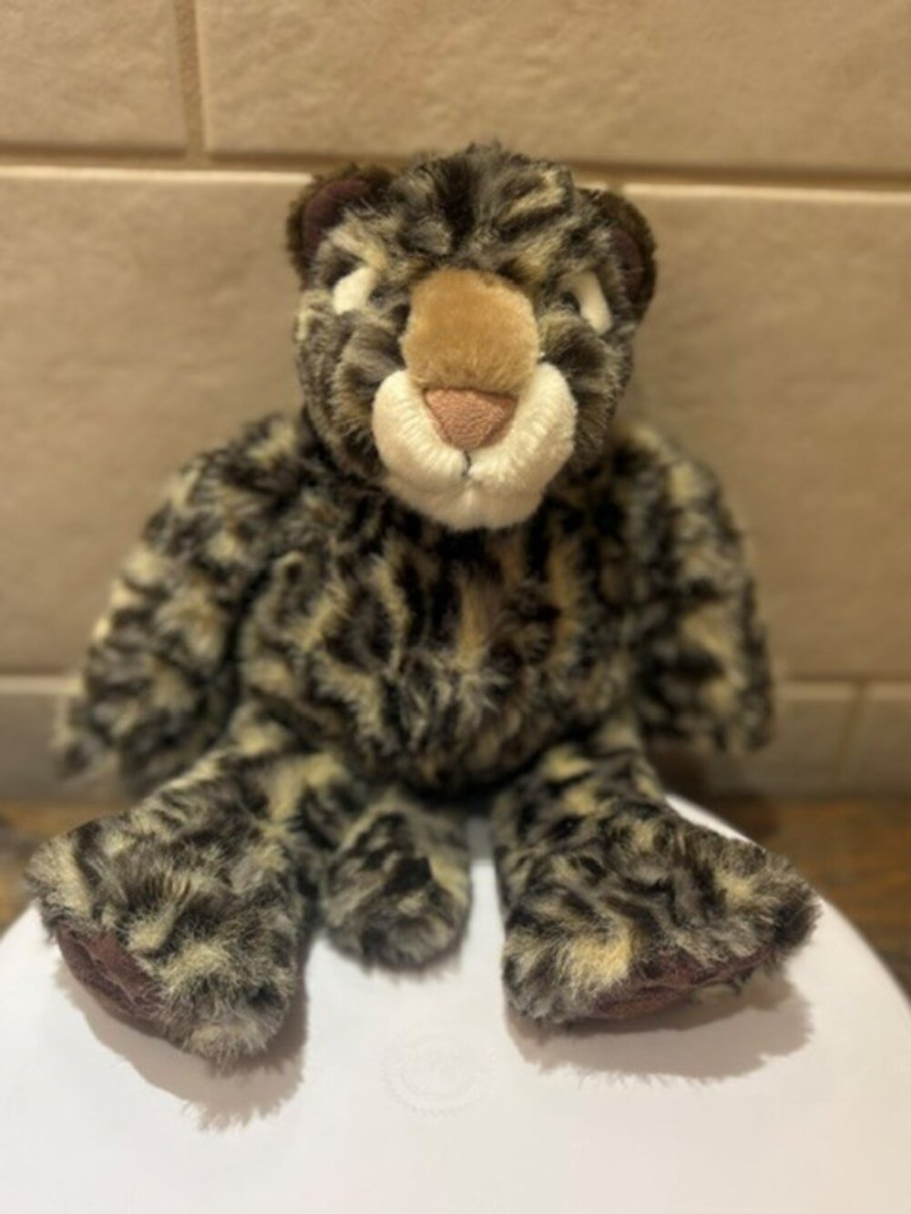 VTG Manhattan Toy 2009 Clouded Leopard/Snow Plush Stuff Animal 12” Rare/Retired